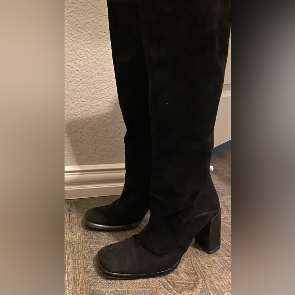 Black Michael Kors suede boot size 6